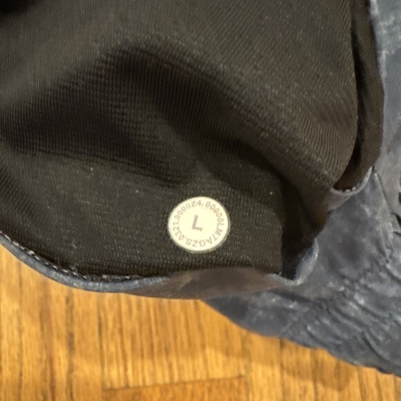 Lululemon Shorts Mens Large Blue Pace Breaker Training Performance Gym Stretch - Picture 7 of 10